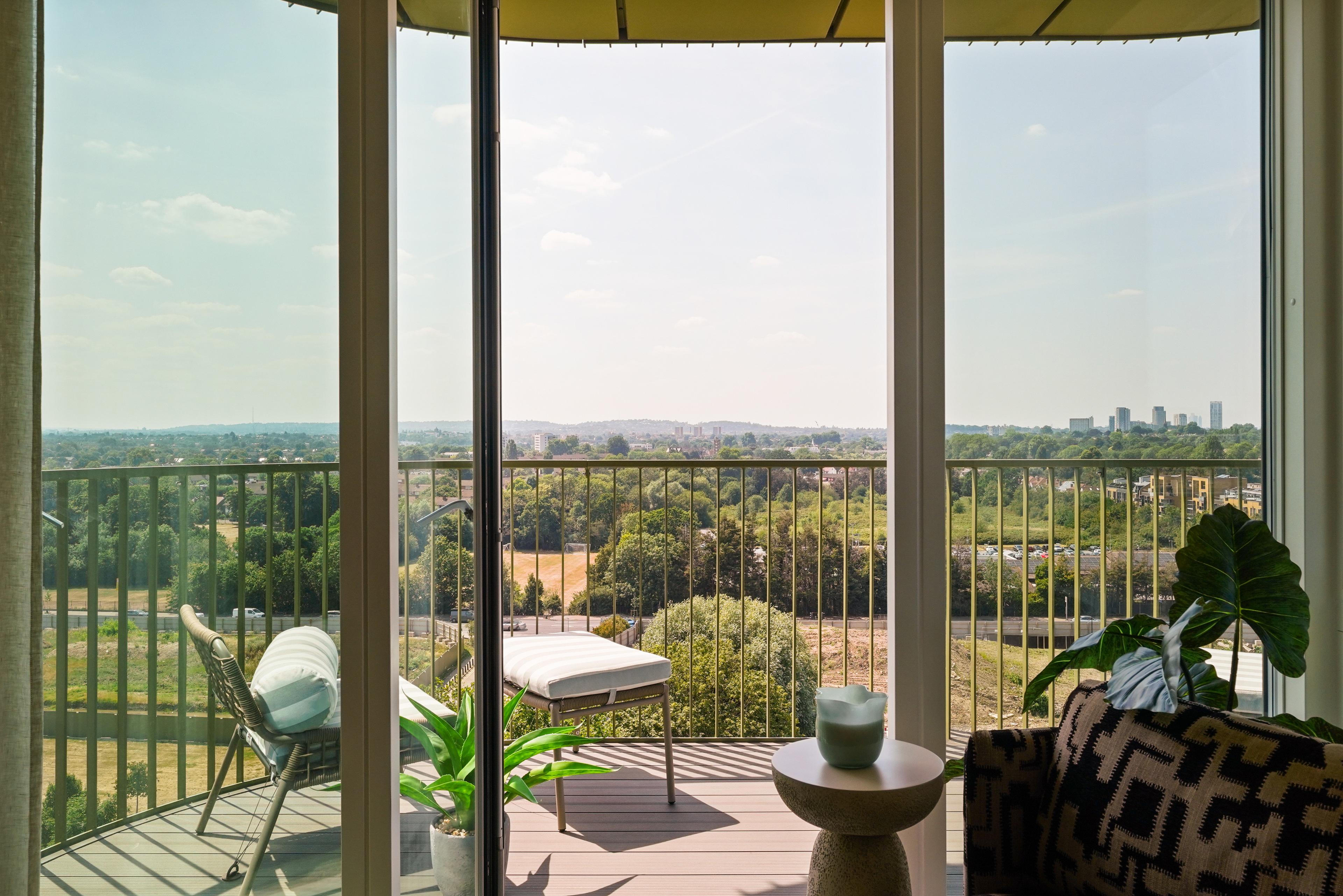 London skyline view from a 4WALLS new build development